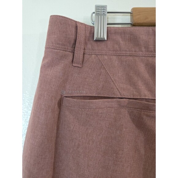 7 Diamonds Aeroplane Performance Shorts Mens Size 35 Red Heathered Board - Picture 8 of 10